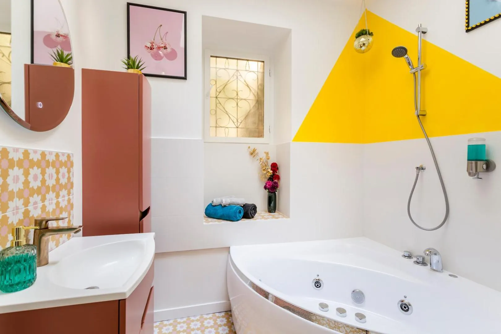 Relais Cocorico - Town House 4 Private Suites, Ac Cinema Gym & Sauna Paris France