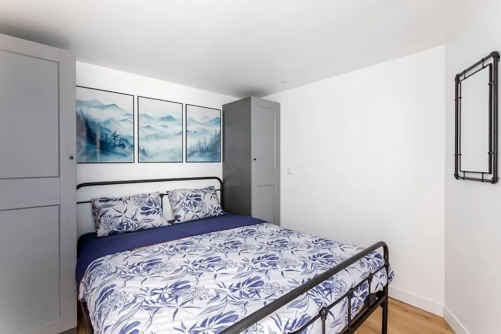 Apartment Relais Cocorico - Town House 4 Private Suites, Ac Cinema Gym & Sauna Paris
