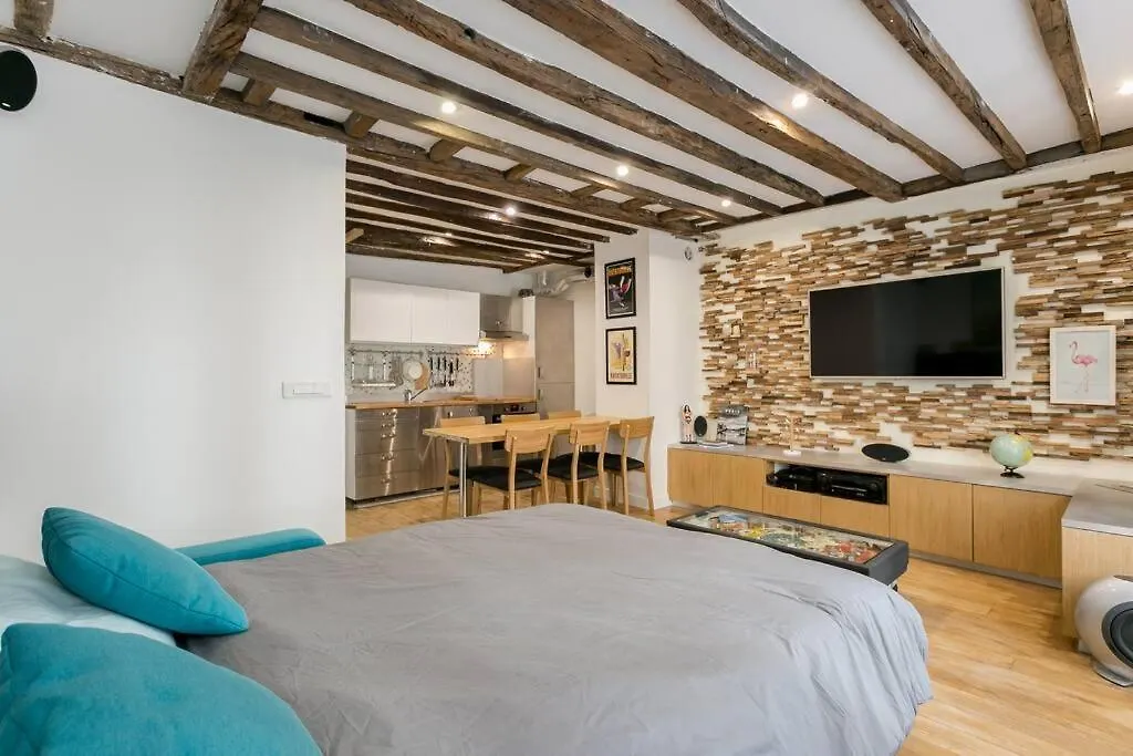 Relais Cocorico - Town House 4 Private Suites, Ac Cinema Gym & Sauna Paris 0*,  France