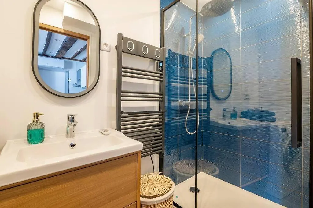 Apartment Relais Cocorico - Town House 4 Private Suites, Ac Cinema Gym & Sauna Paris