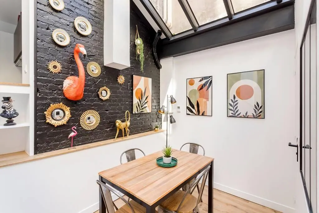 Apartment Relais Cocorico - Town House 4 Private Suites, Ac Cinema Gym & Sauna Paris France