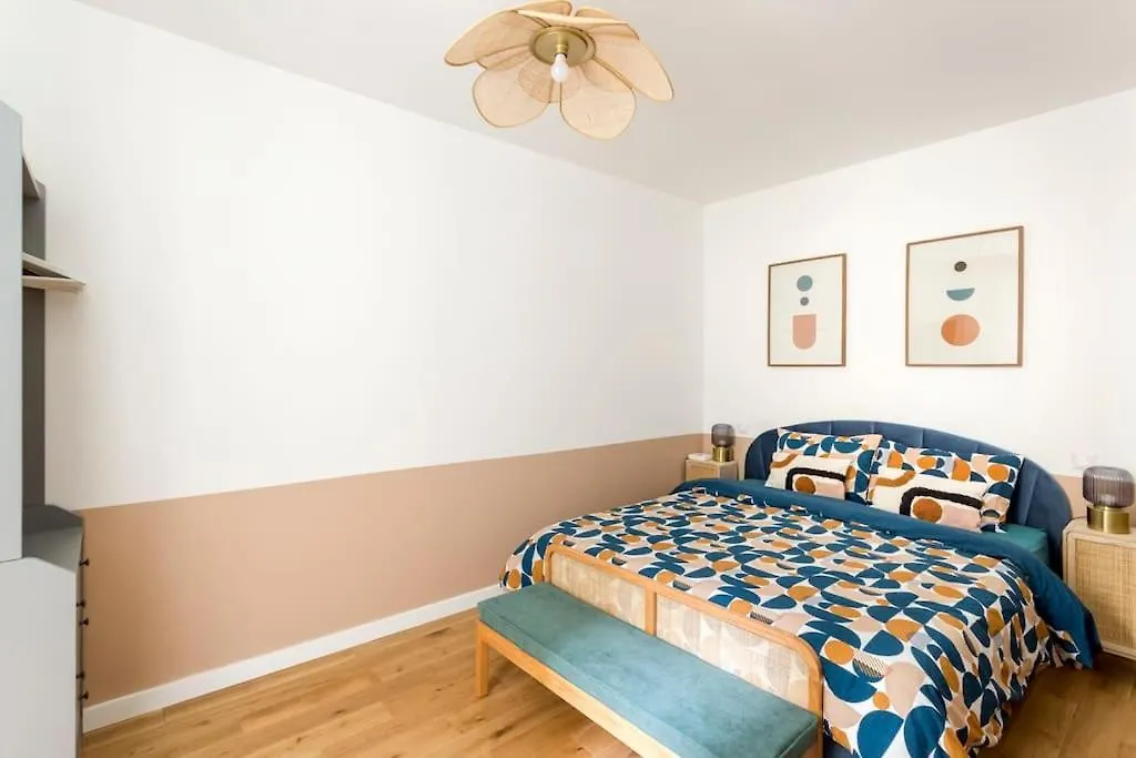 Apartment Relais Cocorico - Town House 4 Private Suites, Ac Cinema Gym & Sauna Paris France