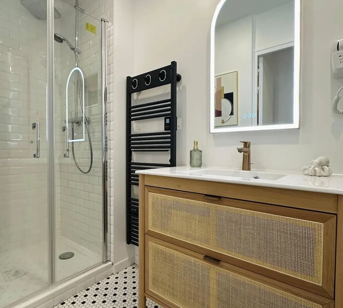 Relais Cocorico - Town House 4 Private Suites, Ac Cinema Gym & Sauna Paris